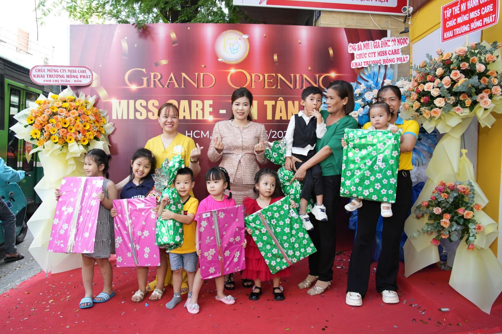 từng bừng khai trương miss care ảnh 5